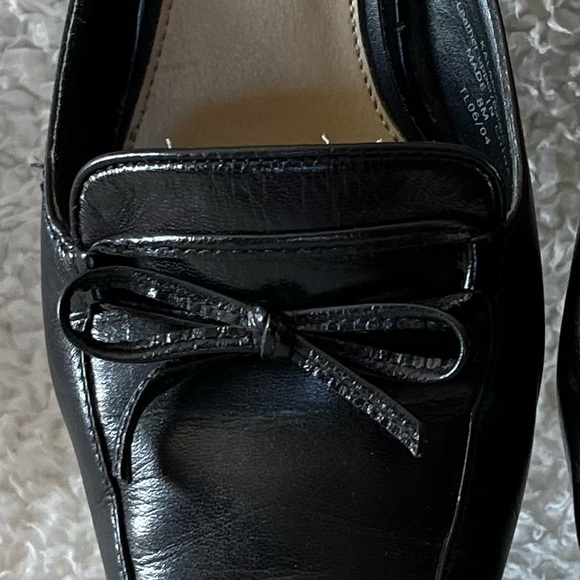 LIZFLEX Women's size 8 black high heels. Leather uppers. Pre-owned - Picture 5 of 11